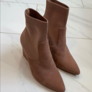 Lovely Steve Madden sock bootie